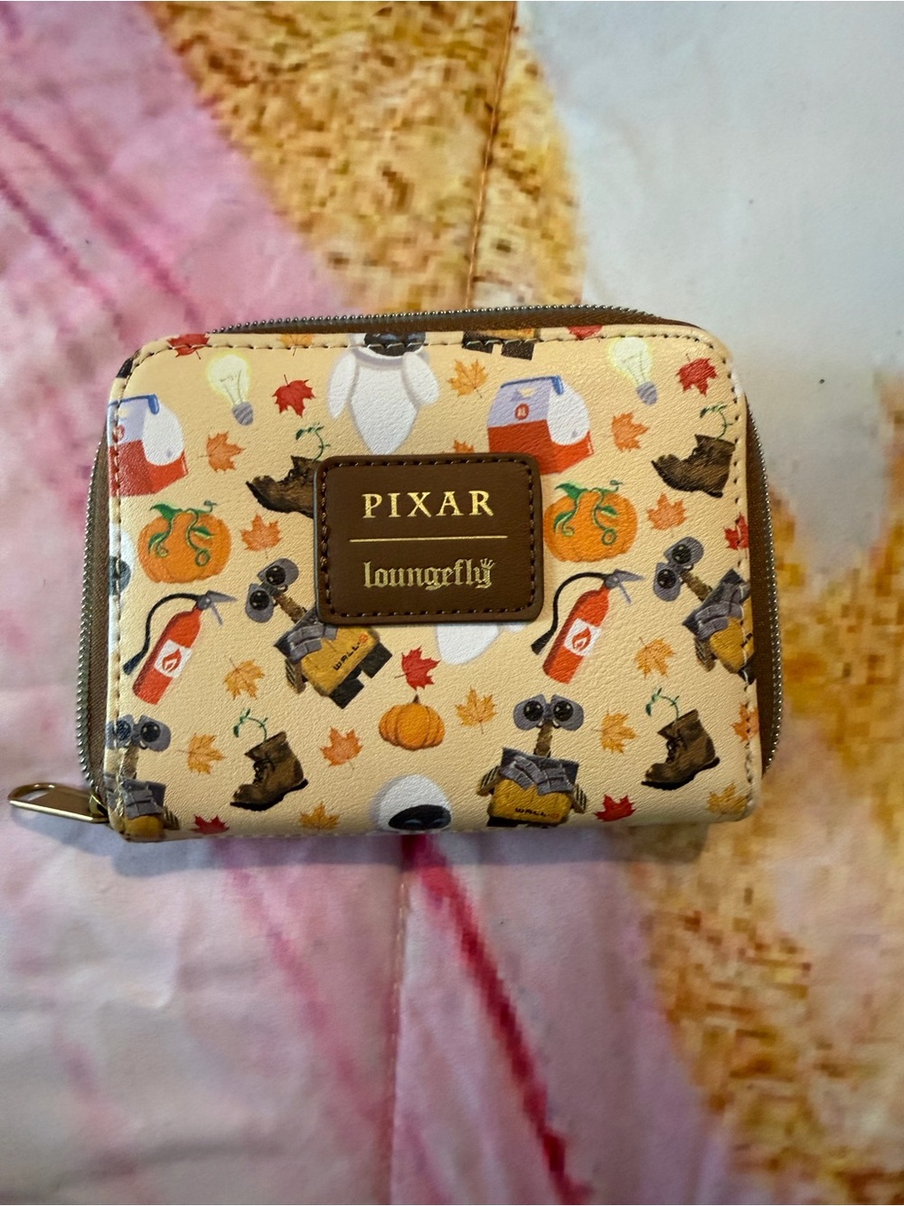 Pixar x Loungefly WALL•E Fall Print Zip Wallet - Cream